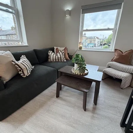 Lägenhet Town Centre Flat - Sleeps 4 *