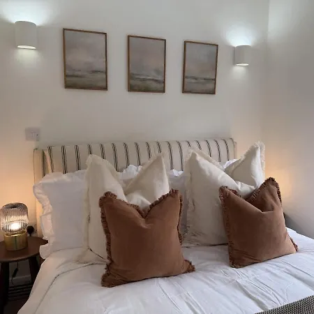 Lägenhet Town Centre Flat - Sleeps 4 *