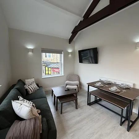 شقة Town Centre Flat - Sleeps 4